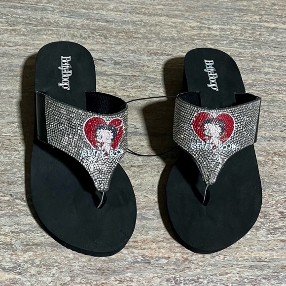 betty boop platform sandals